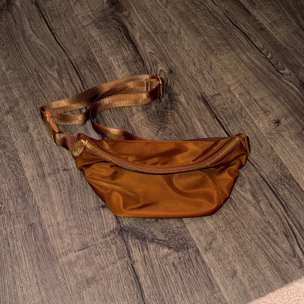 Stoney Clover Lane classic fanny pack